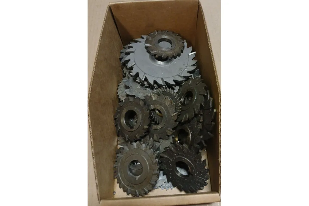 Used _UNKNOWN_ _UNKNOWN_ Saw Blades Ohio US | Thompson Auctioneers #1547169