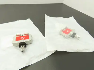 Allen Bradley 440T-AKEYE10AC Guardmaster Trapped Key Interlock Key Ac  Lot of 2
