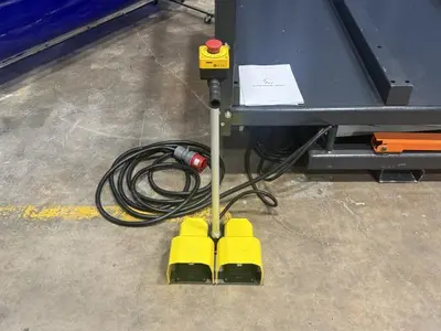Canmaksan Machinery Model HL2030 Hydraulic Scissor Lift