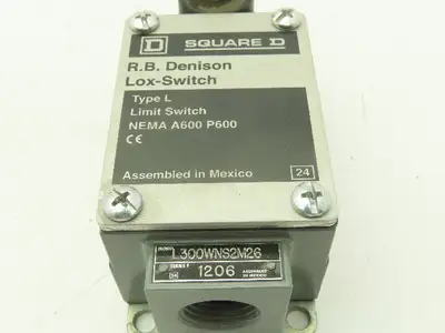 Square D L300WNS2M26 Limit Switch 600V 12A Type L