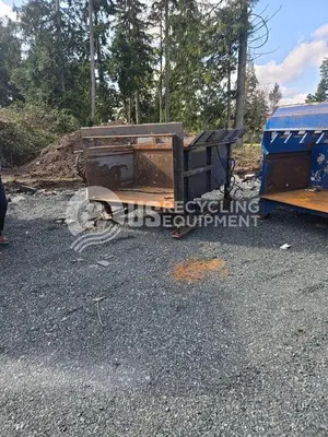 Used REACTION T200X CROSS CYLINDER STATIONARY COMPACTOR WITH RECIEVER BOX Misc Recycling British Columbia CA | US Recycling Equipment #1281326