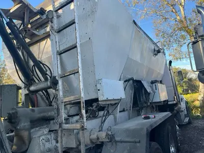 Holcombe HM10H Volumetric Concrete Mixer | Iron Listing (8)