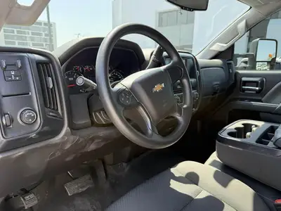 USED 2019 CHEVROLET W5500