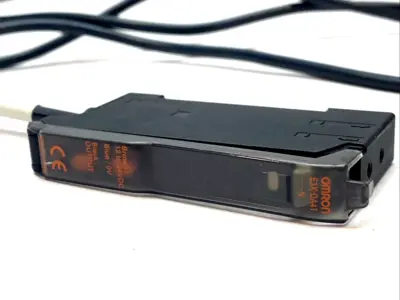 USED OMRON FIBER OPTIC DIGITAL AMPLIFIER OUTPUT 12-24VDC