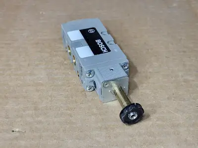 New | in-Stock BOSCH 0820022990 Parts (Hydraulics and Pneumatics) British Columbia CA | Lenmark #914892