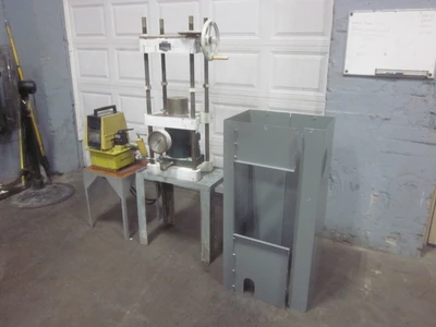 50 Ton Loomis 4-Post Hydraulic Press