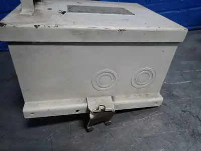 USED SQUARE D SD9351