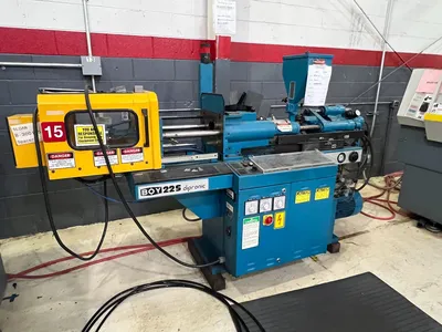 1990 BOY 22S Injection Molding Machines | Universal Press & Machinery (UPM) (1)