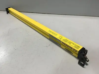 USED BANNER ENGINEERING SLSCR30-750Q8