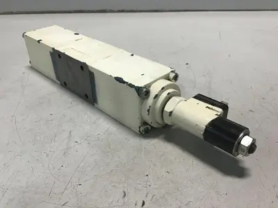 USED MANNESMANN REXROTH 4WRE 6 W32-12/24Z4/M