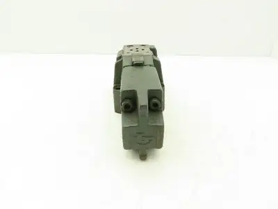 Rexroth 4WRZ 16 E2-150-31/6A24N9ETZ4/D2MR204 Proportional Directional Valve