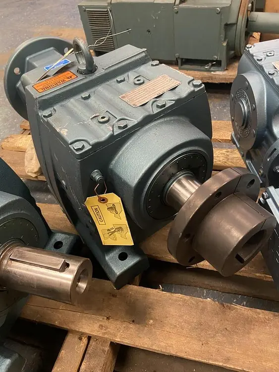 New | in-Stock SEW-EURODRIVE R87AM256 Speed Reducers | Surplus Asset Holdings #1205465