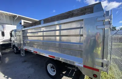 USED 2021 ISUZU NPR