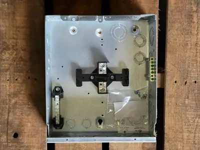 New | in-Stock EATON CCPL104 Misc Electrical & Power Parts British Columbia CA | Lenmark #248018