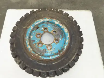 Freightmaster CX 7.50-15 Forklift Tire Traction Pneumatic 6x7.75" Rim