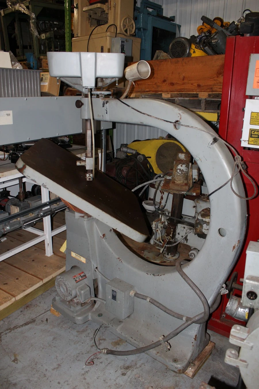 USED OLIVER 273-D