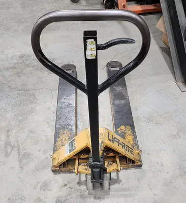 Lift-Rite 5,000 lbs Capacity Pallet Jack