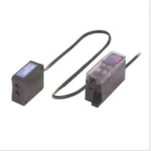 Keyence LZ-155 Laser Photoelectric Sensors, Sensor Head, Visible-Light Type [New]