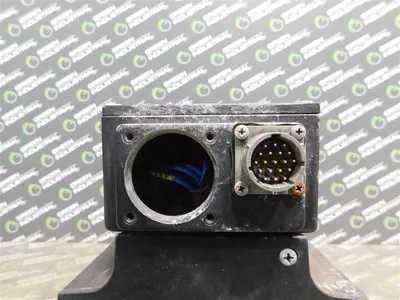Moog FAST-2-M4-030-00-02-16 Brushless Servo Motor 180V 15.8A 2.79kW 3000rpm Used