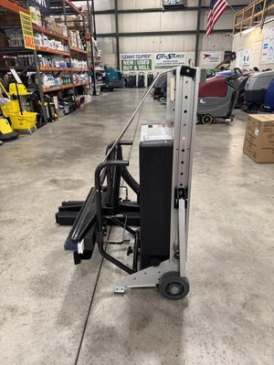 Hydra Master TreadMaster Automatic Escalator Cleaner Refurbished