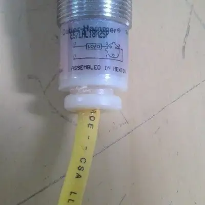 Cutler-Hammer E57LAL18A2SP Tubular Inductive Proximity Sensor 5E-4