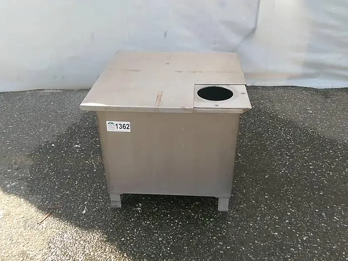 40 Gallon Cube Holding Tank