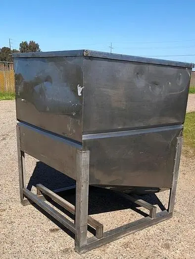 Bin, 50 CF, S/st, 48" x 48" x 64", Forklift, Slope #S743793