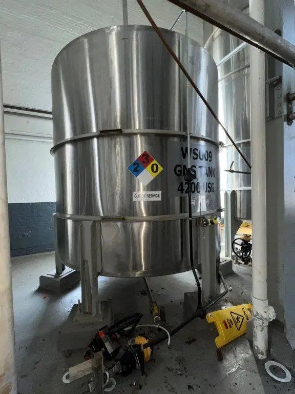 4,000 Gallon Stainless Steel Tank