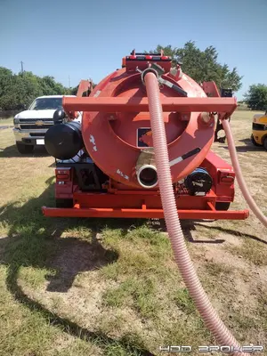 Used 2012 DITCH 2012 DITCH WITCH FX60 - 800 GALLON Hydro Excavators Florida US | HDD Broker #1346754