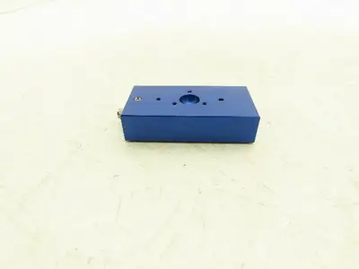 New Way S124002 Air Bearing Flat Rectangular 40mm X 80mm 60PSI M5 X .8 Air Inlet