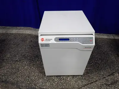 Used BECKMAN JE Centrifuge - Floor Ohio US | HGR 24 #729185
