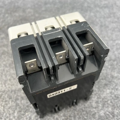 Used Cutler-Hammer FD3030L Circuit Breakers California US | Davliegogo LLC #1706071