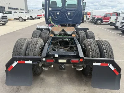 Used 2021 FREIGHTLINER CASCADIA Conventional trucks Minnesota US | Carco Truck & Equipment #1513677
