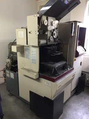 USED 2000 HITACHI 203 F2