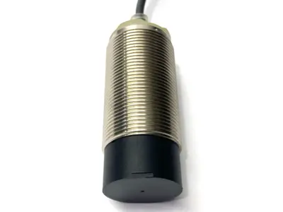 USED OMRON E2B-M30LN30-WZ-C1