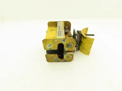 Aero-Motive Pow-R-Belt 0674411 Festoon Flat Cable Trolley  *Bad Wheel*