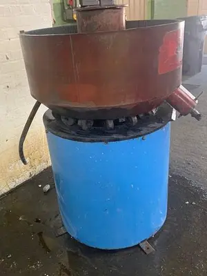 Bel Air Finish Master Vibratory Finishing Machine FM6000 3 Cu Ft.