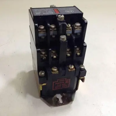 USED ALLEN BRADLEY 700-N800A1 SER C