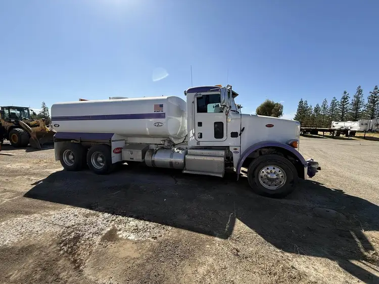 Used 2014 PETERBILT 365 Water Trucks California US | Ben Kaplan Equipment #1446336