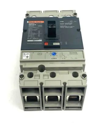 New | in-Stock Merlin Gerin Comp. Molded Case Circuit Breaker 3-Pole MINOR FACE DAMAGE Circuit Breakers Michigan US | Maverick Industrial Sales #1398676