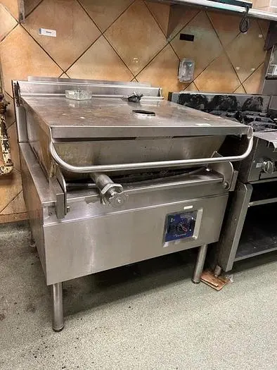 30 Gallon Electric Cleveland Steam Kettle
