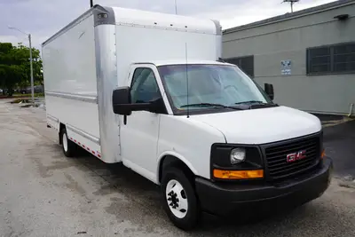 Used 2017 GMC SAVANA G3500 Box trucks Florida US | Truck and Van Outlet #1541709