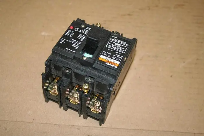 Used TOSHIBA NJ30NB Circuit Breakers Michigan US | Ideal Machinery #596949