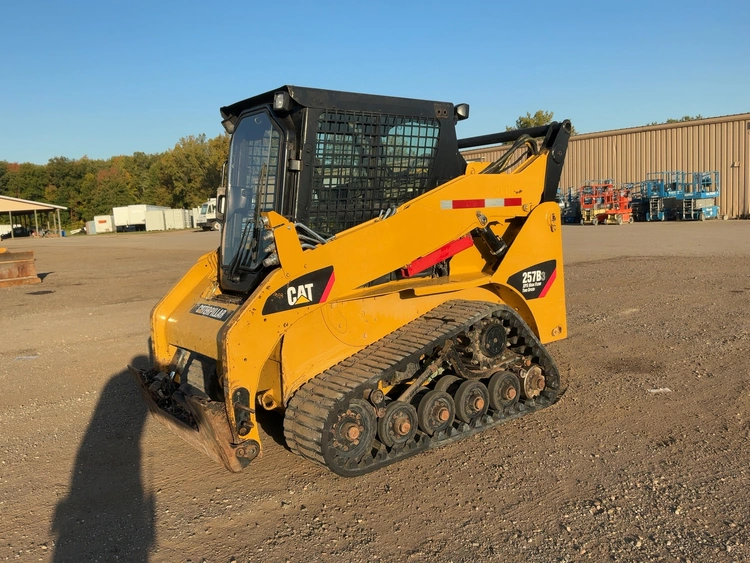 Used 2013 CATERPILLAR 257B3 Compact Track Loaders Michigan US | Miedema Asset Management Group #1579205