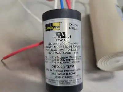 NEW LUMAPRO 1XUF8