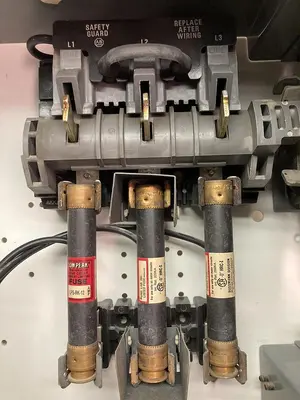 Used ALLEN-BRADLEY 2192F-BAC-24 Miscellaneous Equipment (Electrical & Power) | Surplus Asset Holdings #1198057