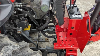 USED 2019 MASSEY FERGUSON 1750M