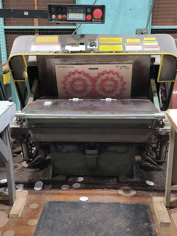 2001 Thomson -National 28 x 41 Die Cutter