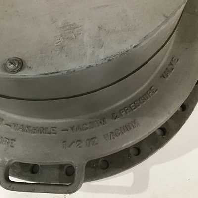 Knappco HC1110 Hatch Manhole Tank Lid Cover 1/2oz Vacuum 2oz Pressure w/Steel Top