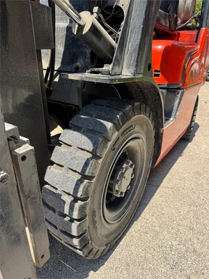Used NISSAN "MP1F2A25LV" Liquid Propane Forklifts Illinois US | MachineryMax #1337453